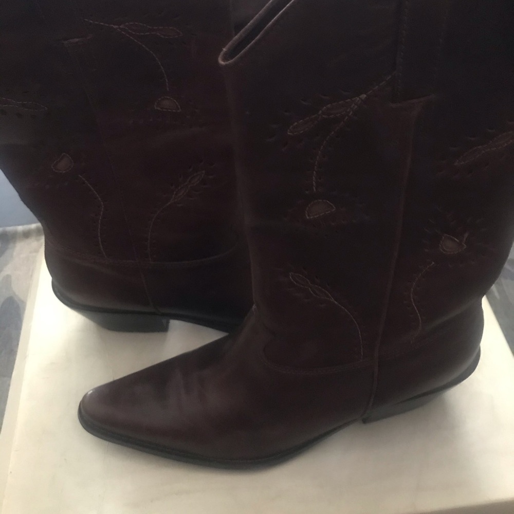 Cowboy Boots (Naturalizer) Good Quality W-11
